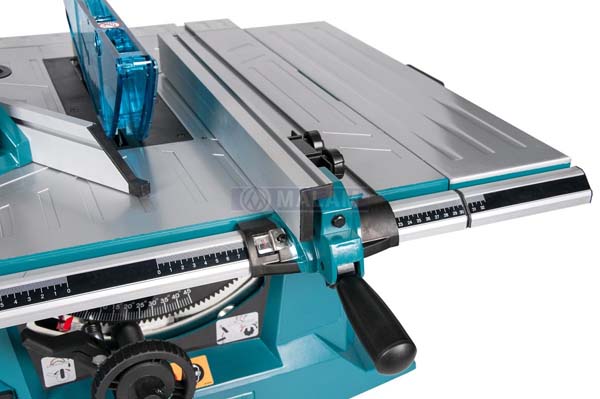 Загальний вигляд  настольной циркулярной пилы Makita MLT100